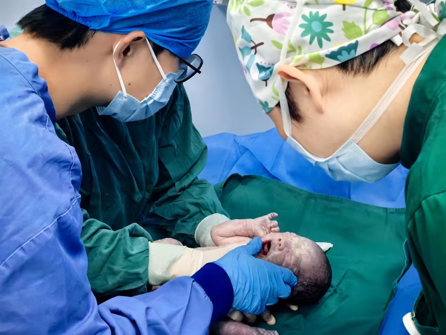 生死时速！草莓医院多学科协作成功抢救急性胰腺炎孕妇