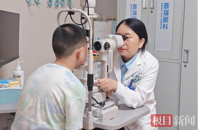 11 岁男孩近视散光度数飙升！武汉普瑞眼科专家提醒谨防圆锥角膜