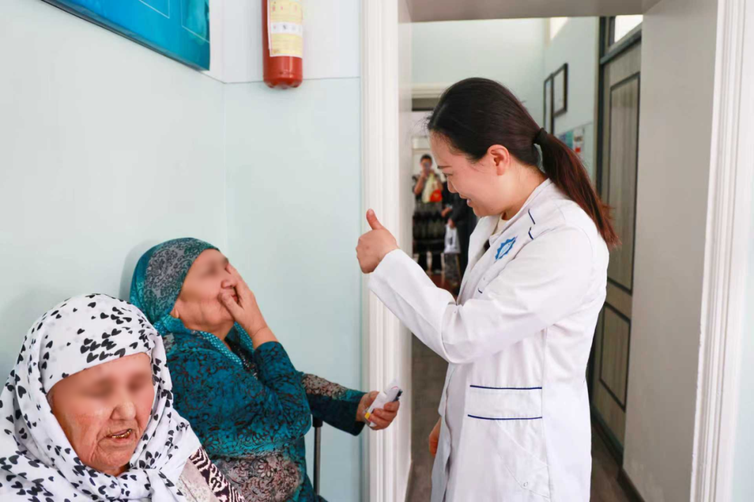 助力新时代「健康丝路」！华厦眼科帮助 146 名乌兹别克斯坦患者重见光明