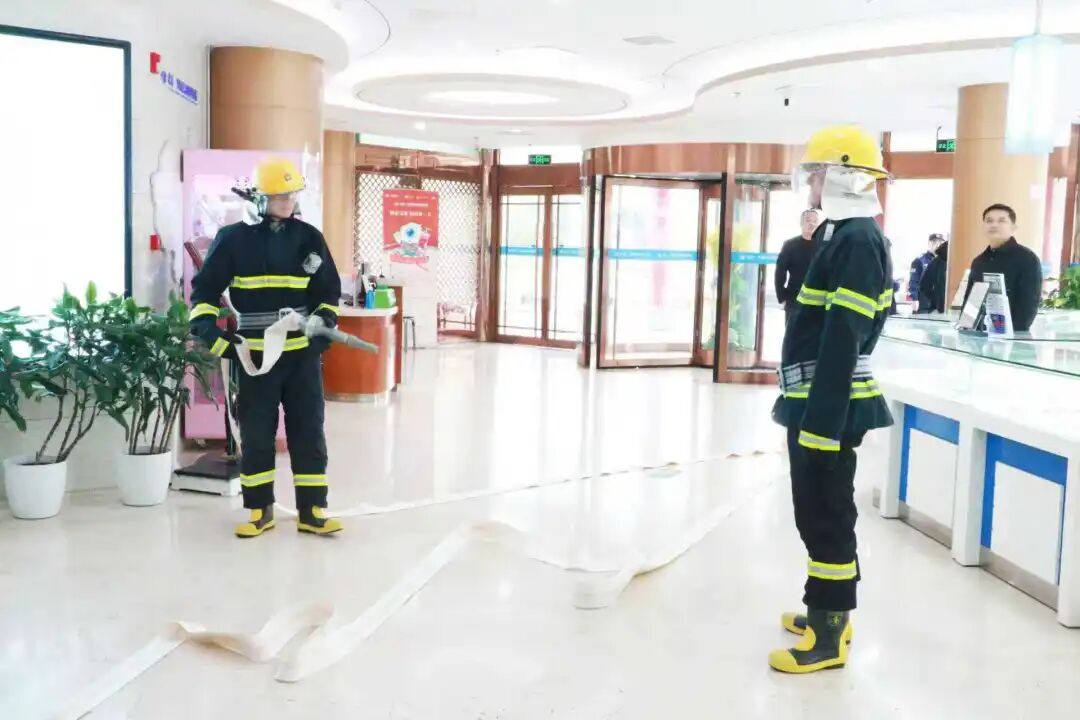 筑牢安全防护网 | 北京华厦民众眼科医院开展消防应急安全演练