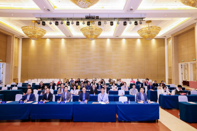 中国超声医学工程学会第十五次超声医学学术大会暨《中国超声医学杂志》创刊四十周年学术会议圆满举办