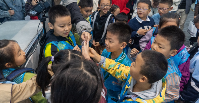 零距离体验隔山打瘤黑科技,科创先锋营走进海扶刀发源地