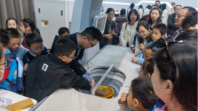 零距离体验隔山打瘤黑科技,科创先锋营走进海扶刀发源地