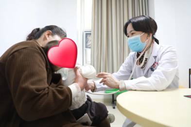 爱心接力跨越山海：第一师医院—浙大一院首例院间转诊「小黄人」成功接受免费肝移植术