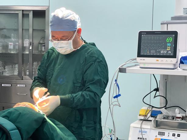 无锡顾连医院首例颅骨修补手术圆满成功!