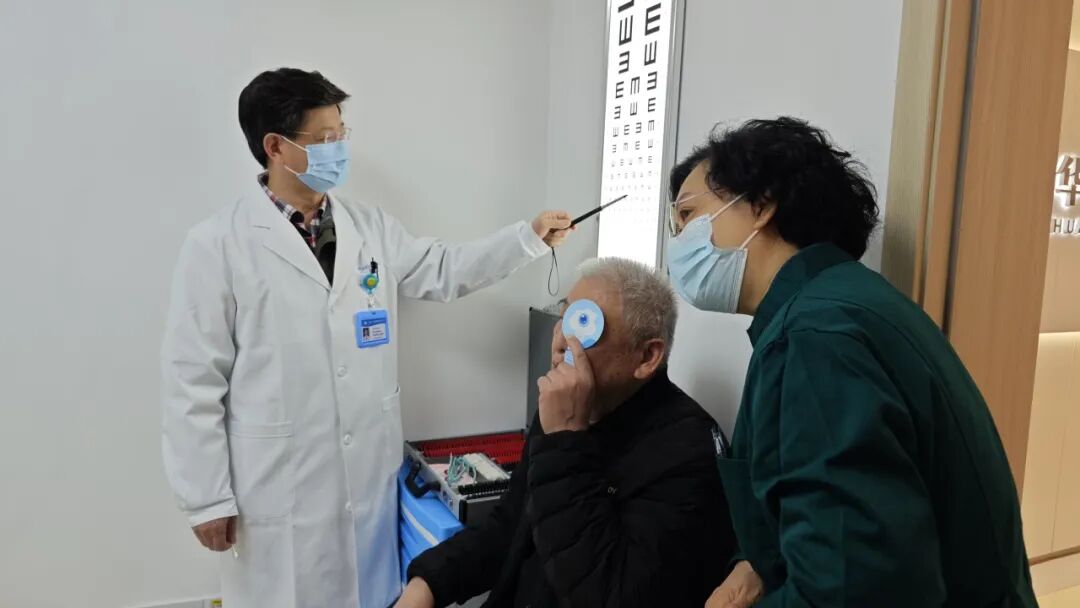 眼科专家付汛安丨四十载坚守,为眼疾患者点亮希望之光