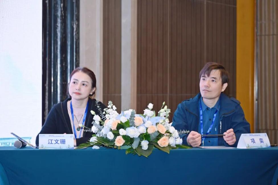 第八届普瑞眼科琴台论坛暨 ICL 实操教学交流会在汉成功举办