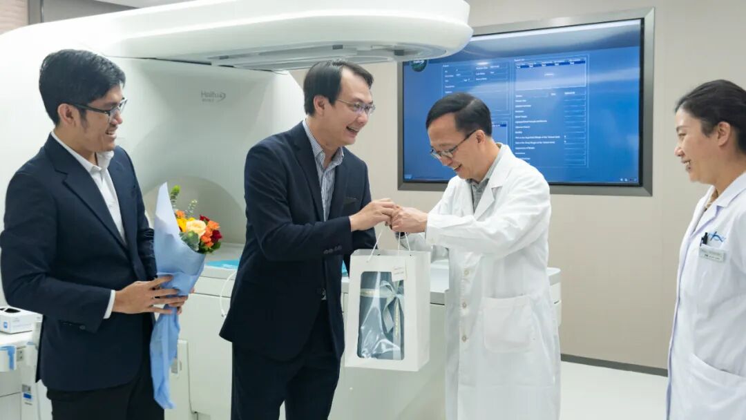 越南统一医院医护团队取经问道中国原创技术