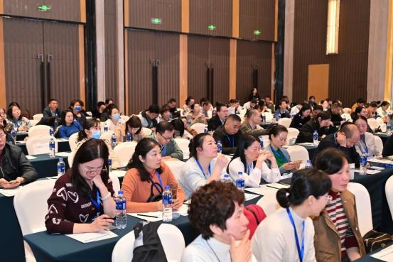 第八届普瑞眼科琴台论坛暨 ICL 实操教学交流会在汉成功举办