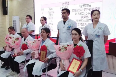 从深圳到喀什，守护新生的脚步从未停歇