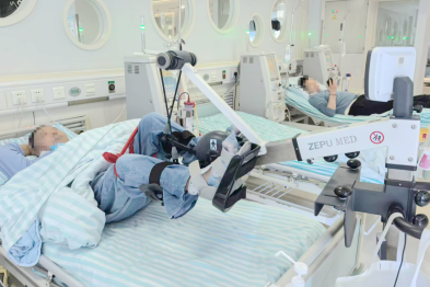 血透+脊柱手术术后康复，双重压力下他想放弃治疗