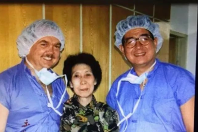 手牵手，心连心 | 缅怀 Robert Gilbert 先生，致敬跨越太平洋的 36 年友谊