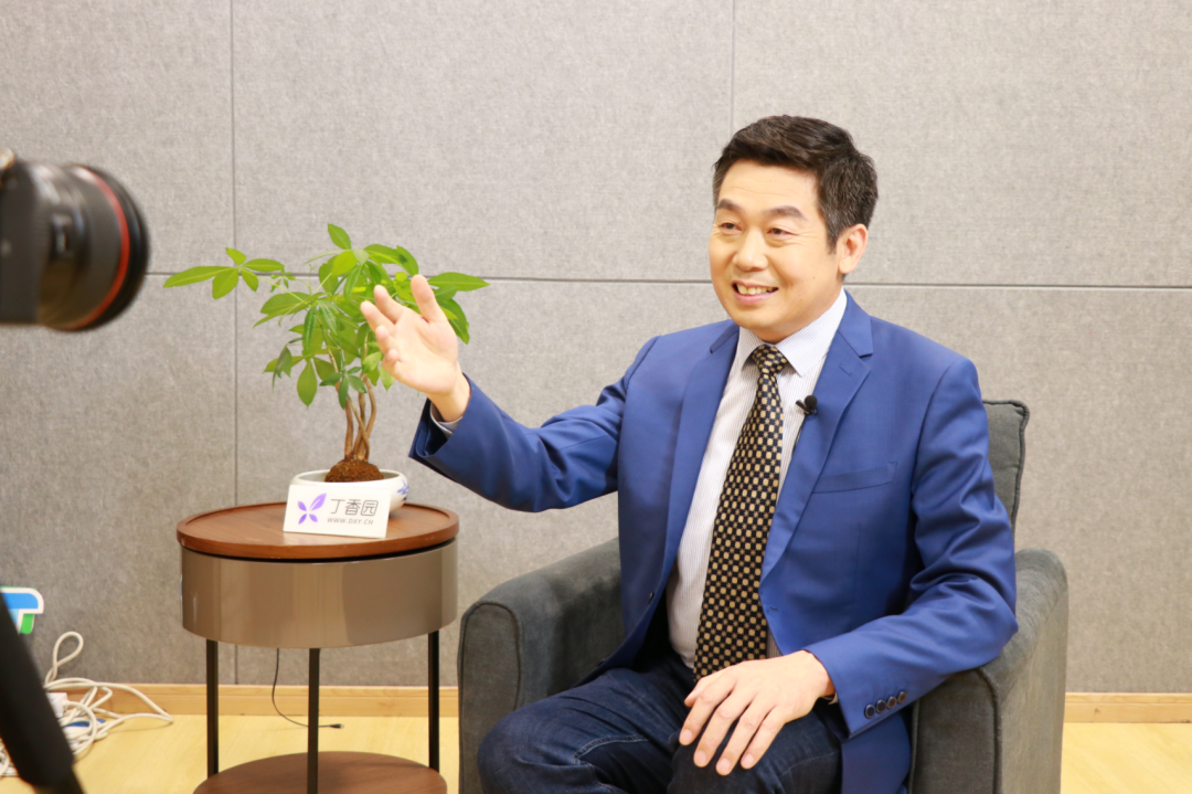 喜报 | 我院李建东院长强势加入华厦眼科眼表学科院长、博士专家巡诊团