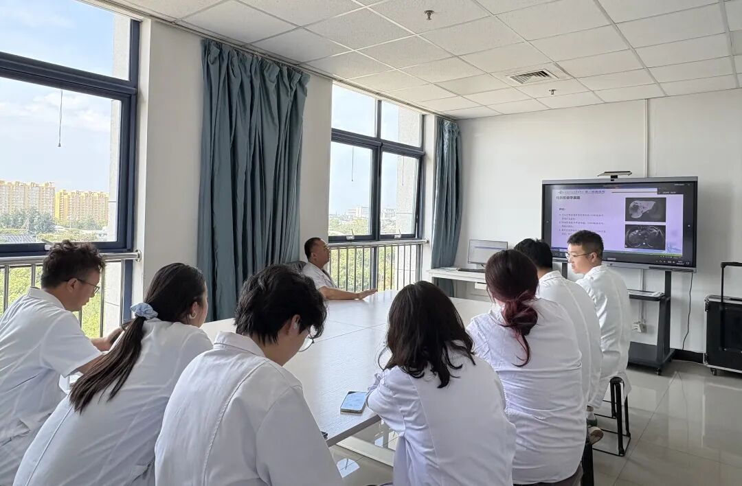 四次胆道手术仍陷困境！交大一附院东院区光动力治疗，为肝硬化+胆管肿瘤患者 「保肝除瘤」