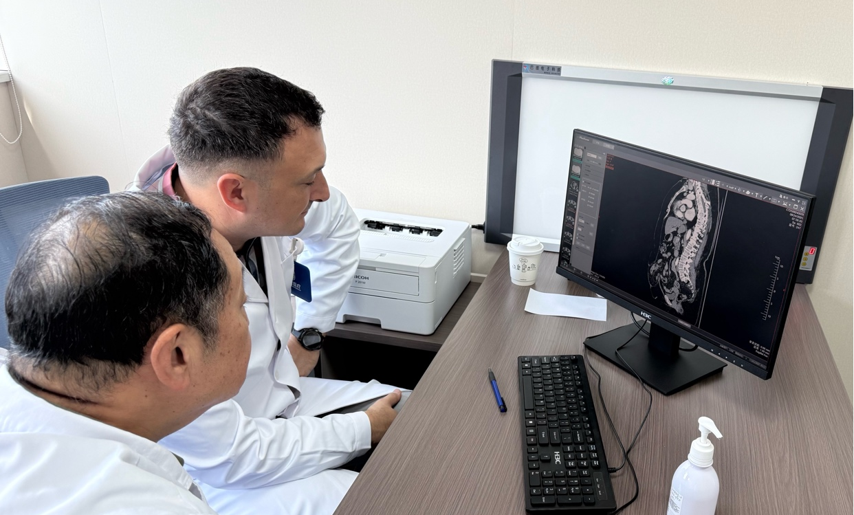 真诚、友好、开放、交流｜波黑外科专家 Milan Todorovic 在南京江北医院开展参访进修之旅