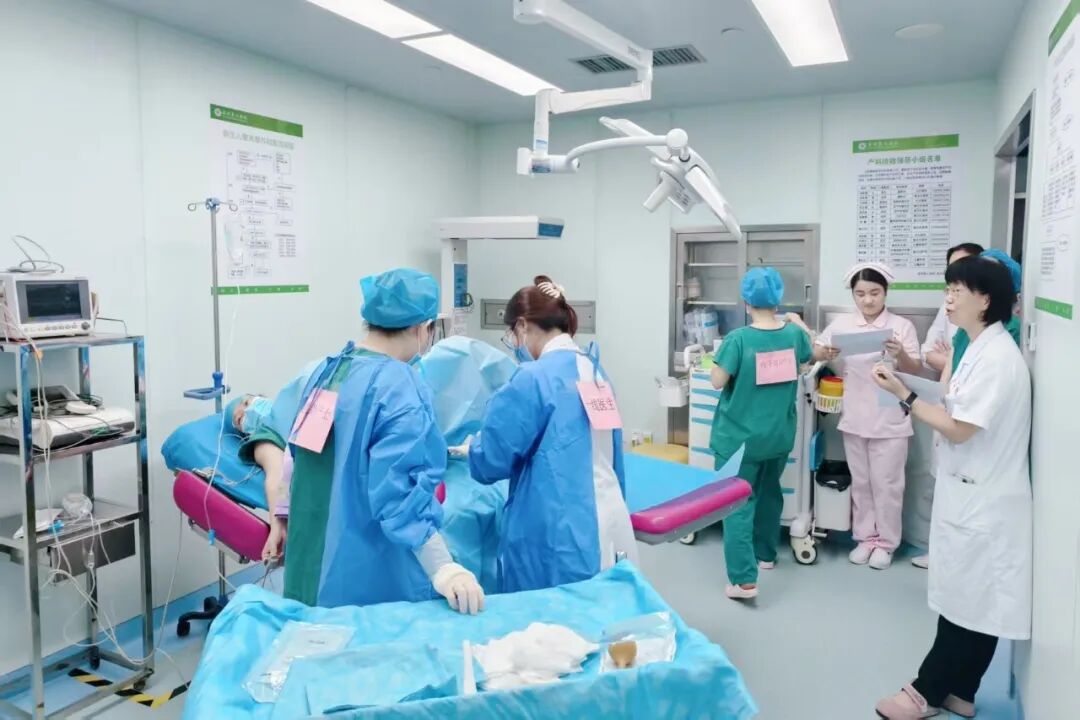 以练为战护母婴!漳州第三医院妇产科开展羊水栓塞应急演练