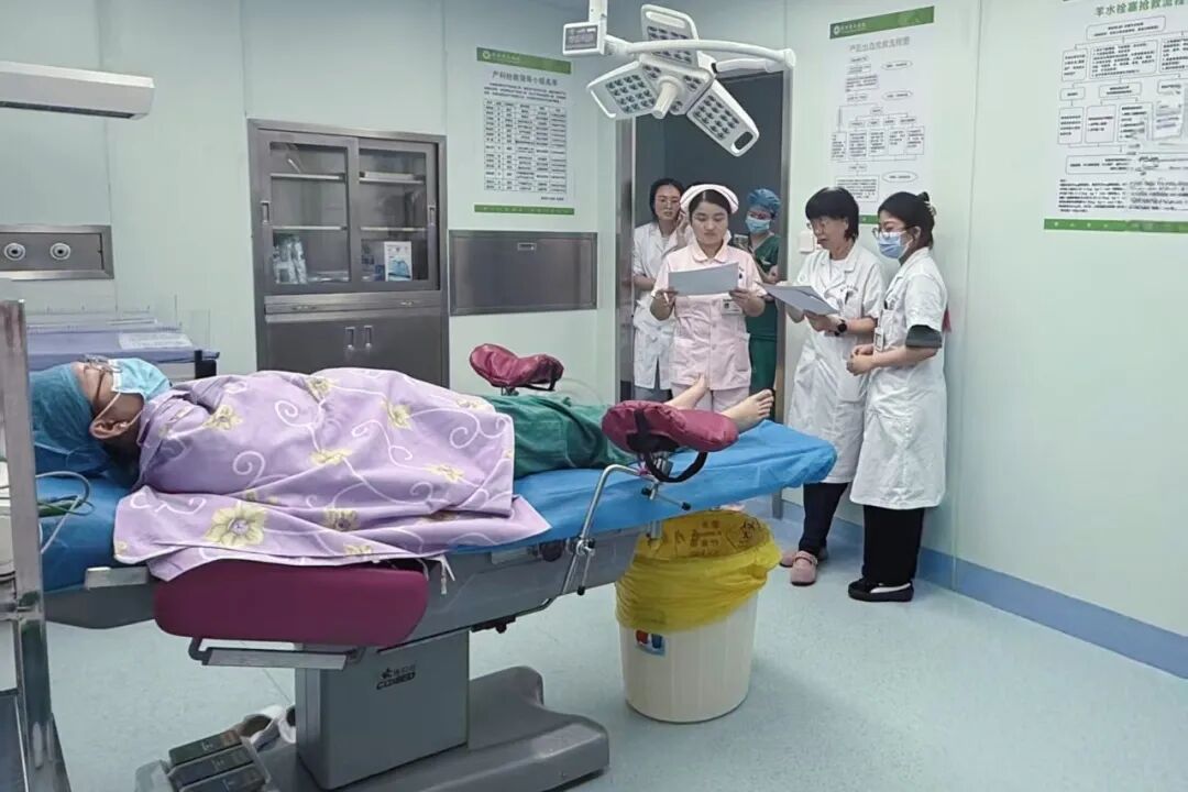 以练为战护母婴!漳州第三医院妇产科开展羊水栓塞应急演练