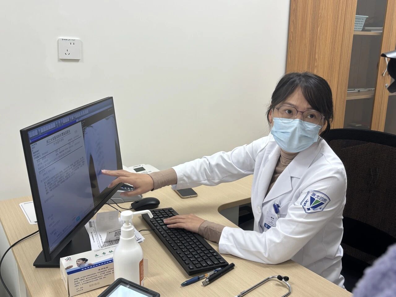 初中生发热 1 天肺全白!这种会堵死气道的病,别当普通感冒