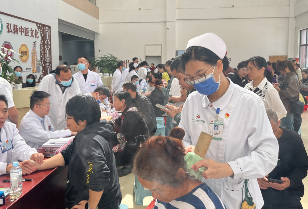 国家岐黄学者、桂派中医大师姚春教授带领医疗专家团队到巴马瑶族自治县民族医院活动纪实