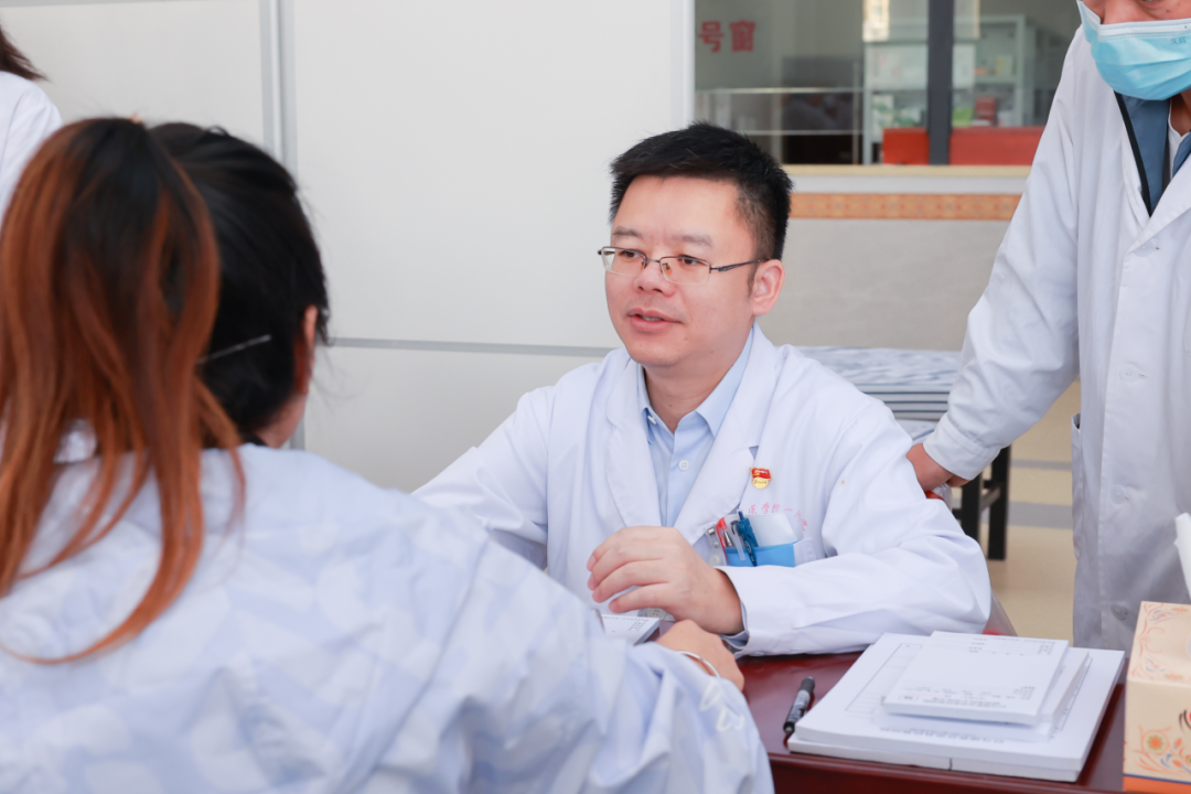 国家岐黄学者、桂派中医大师姚春教授带领医疗专家团队到巴马瑶族自治县民族医院活动纪实