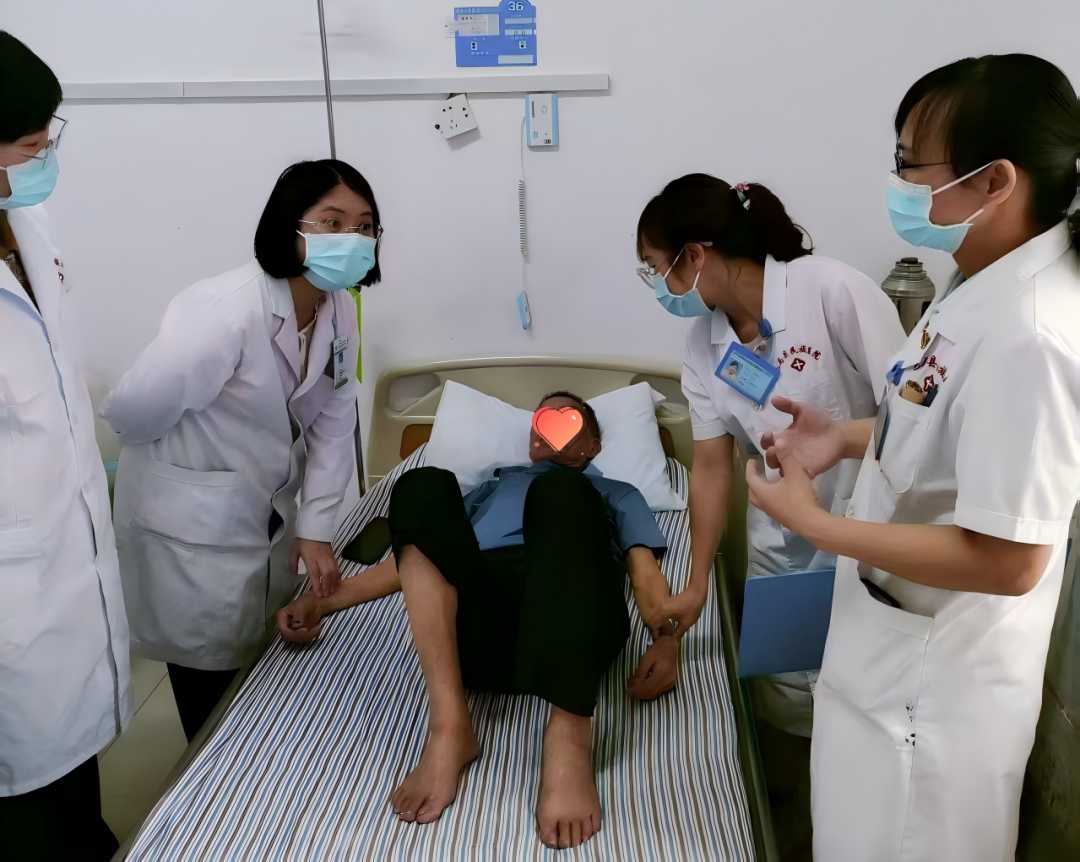 国家岐黄学者、桂派中医大师姚春教授带领医疗专家团队到巴马瑶族自治县民族医院活动纪实