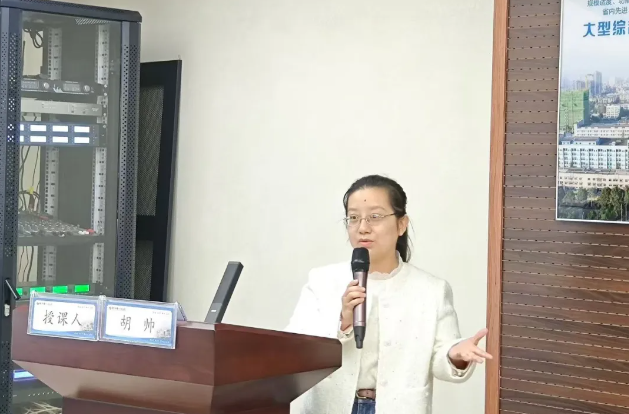 强化师资队伍建设 筑牢医学人才根基