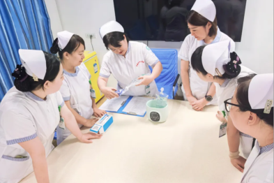 护理天地·「沉浸式『患』位体验」活动之七丨以共情破界 以体验赋能——本溪市中心医院耳鼻咽喉科开展一场重构护患关系的护理革命