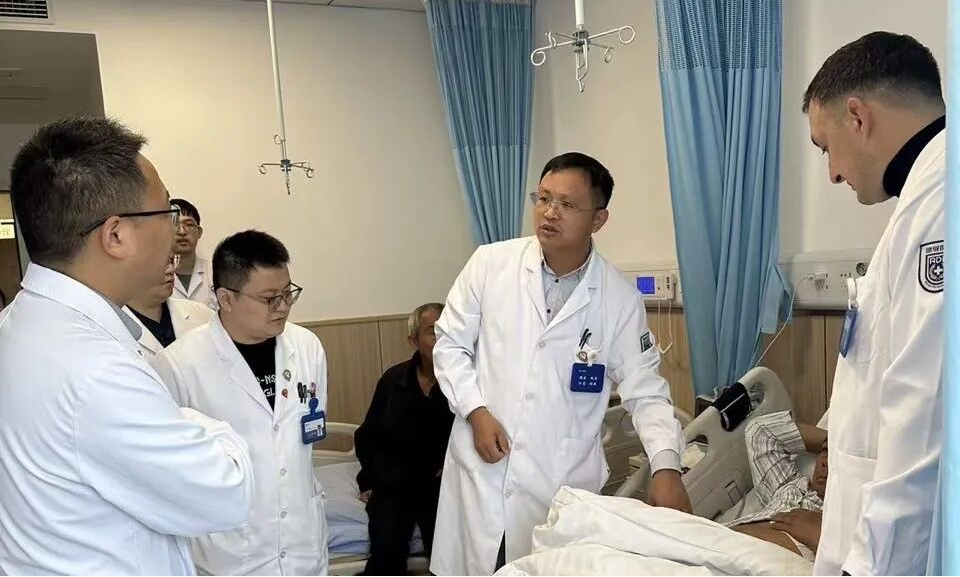 真诚、友好、开放、交流｜波黑外科专家 Milan Todorovic 在南京江北医院开展参访进修之旅