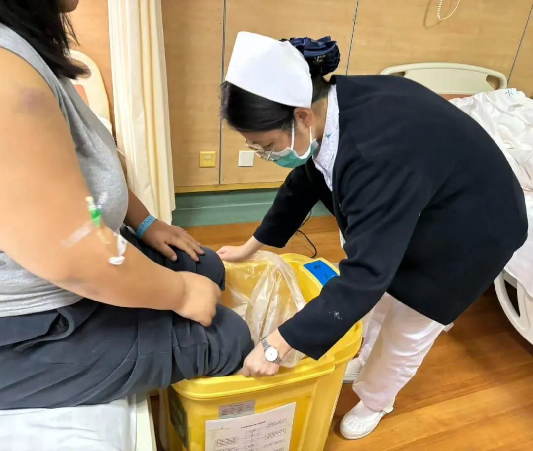 「初心如磐,成长有痕」新护士规培成长纪实:拓宽视野,主动担当——规培护士奚文辉的进阶之路