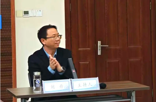 强化师资队伍建设 筑牢医学人才根基