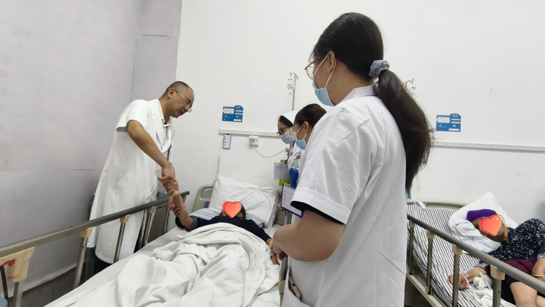 国家岐黄学者、桂派中医大师姚春教授带领医疗专家团队到巴马瑶族自治县民族医院活动纪实