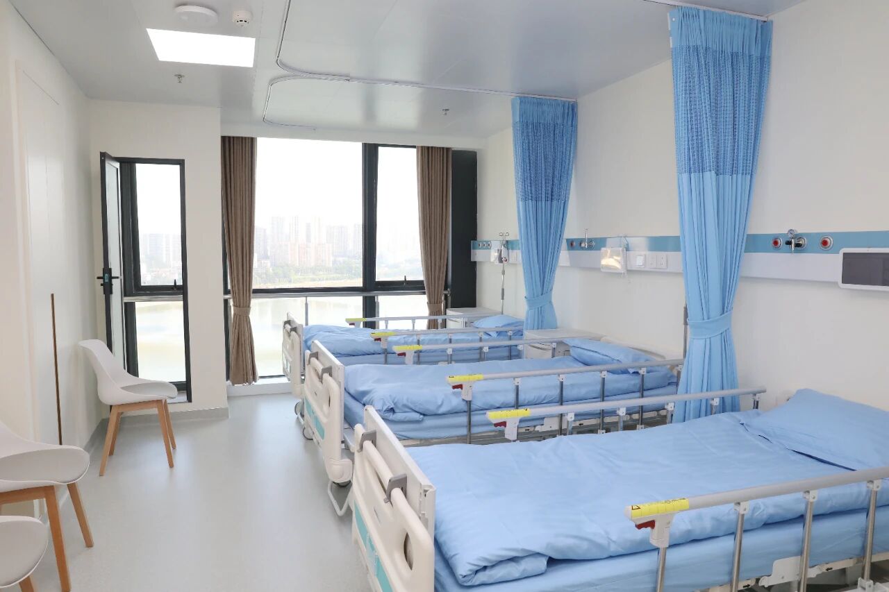 搬迁升级 赋能新篇丨中国—东盟心血管内科一病区、二病区搬迁启用