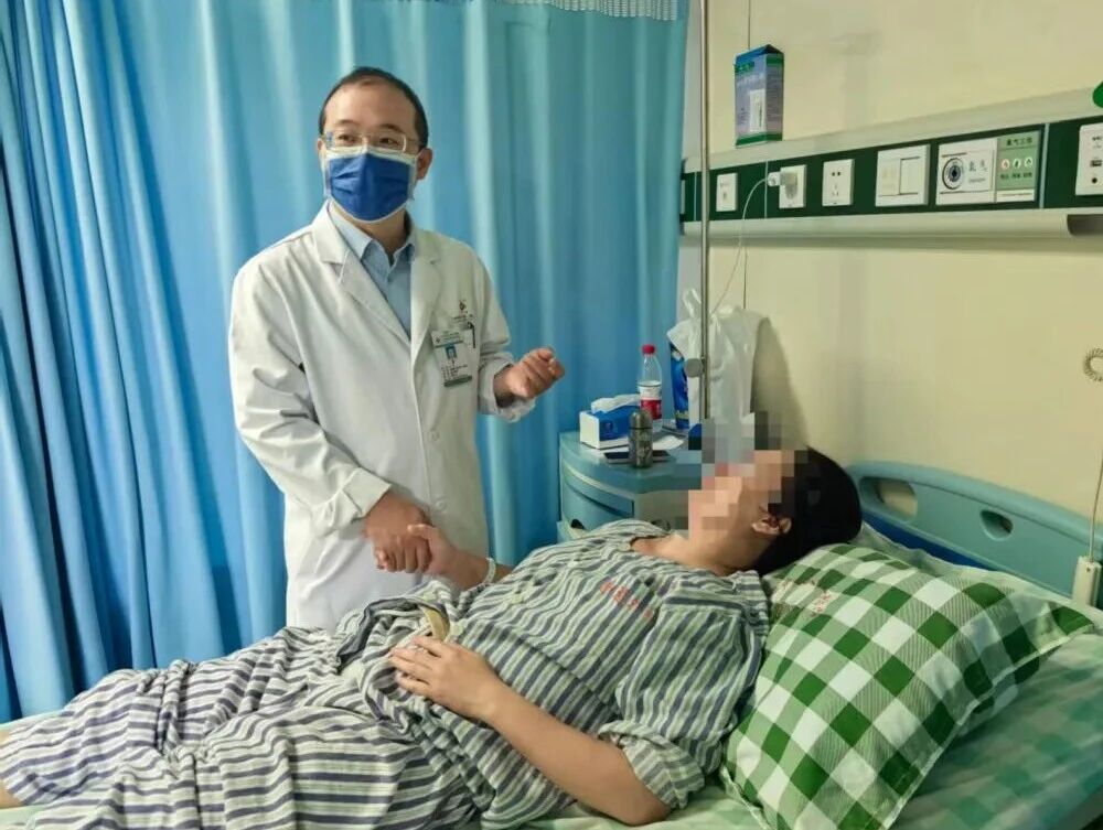 午夜 2 小时生死时速:肝癌破裂大出血,多学科团队联手「止血切瘤」化险为夷