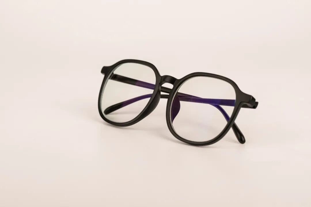 眼镜到底要不要一直戴?