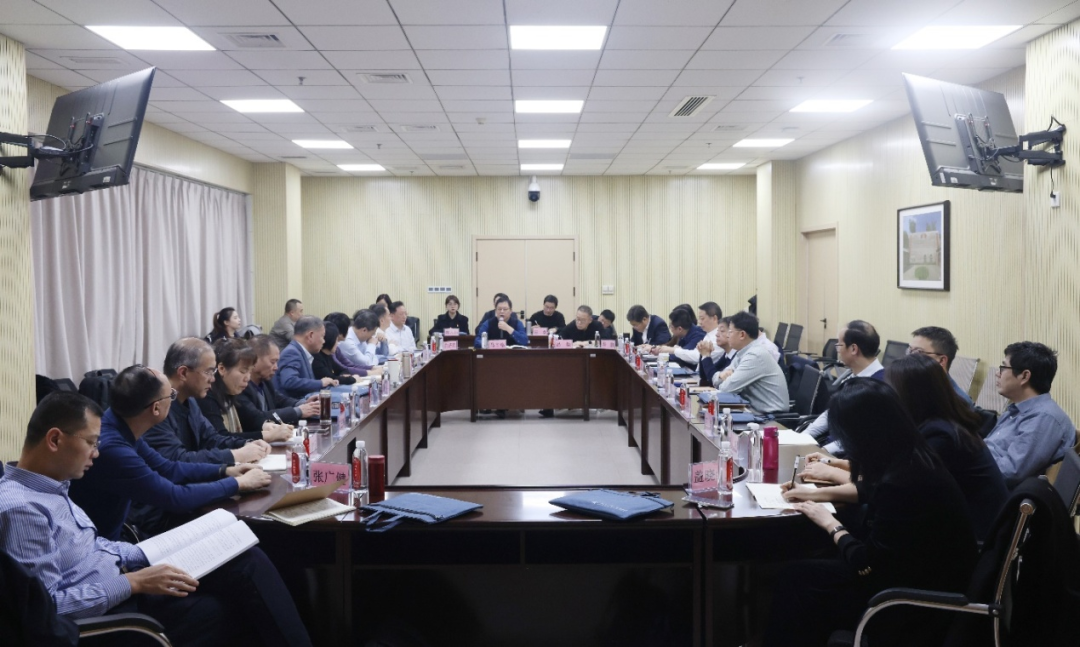 坚定理想信念勇毅阔步前行 锚定国家医学中心建设总目标成为医院事业发展坚强依靠——院领导班子成员赴延安开展集体学习