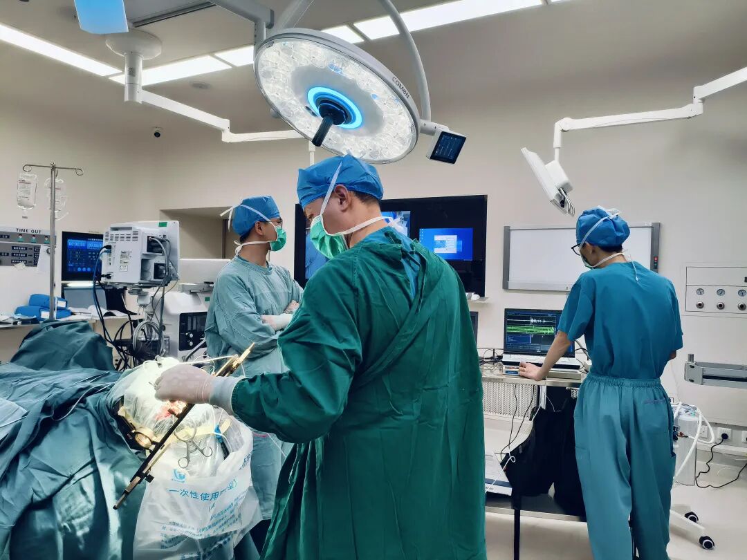 【媒体转载】帕金森治疗新突破，进口方向性 DBS 系统引领神经调控个体化发展