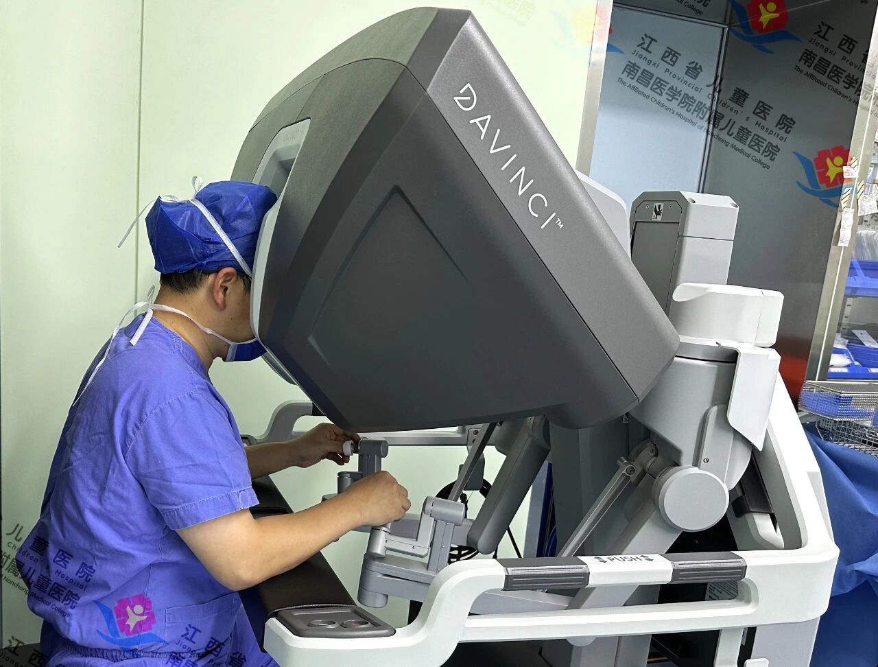 40 日龄男婴患重度肾积水,江西省儿童医院团队「微雕」救肾!