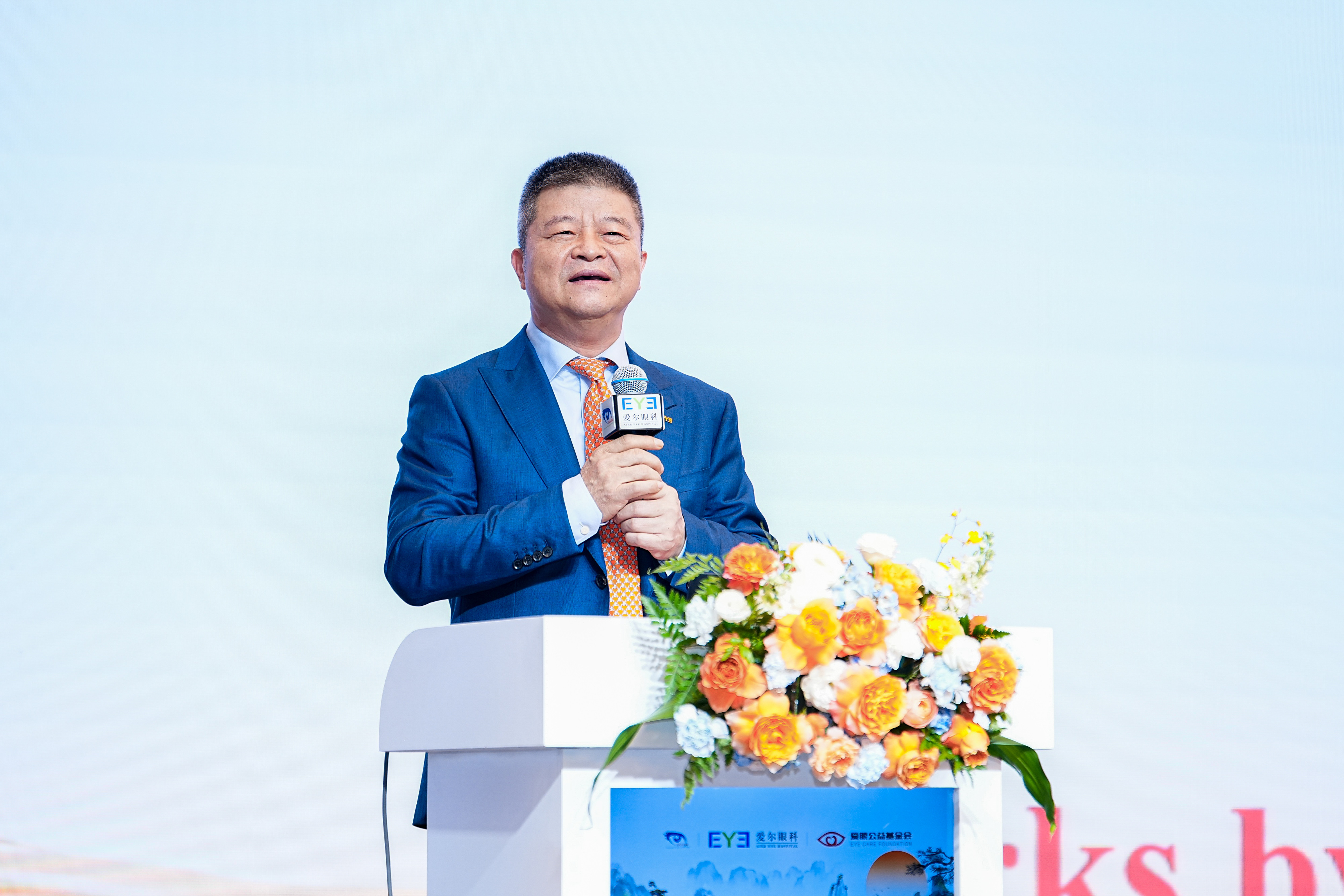 聚焦临床+融合创新——  国际视网膜高峰论坛百人会（IRS100）·2025  为视网膜疾病诊疗提供「全球方案」