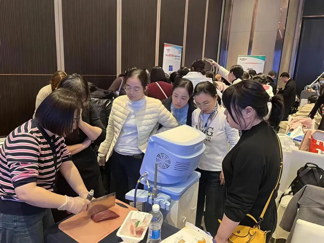 第五届 HB-SCCP(湖北)宫颈癌前病变及宫颈癌热点研讨会暨同济医院阴道镜规范化培训在武汉成功举办