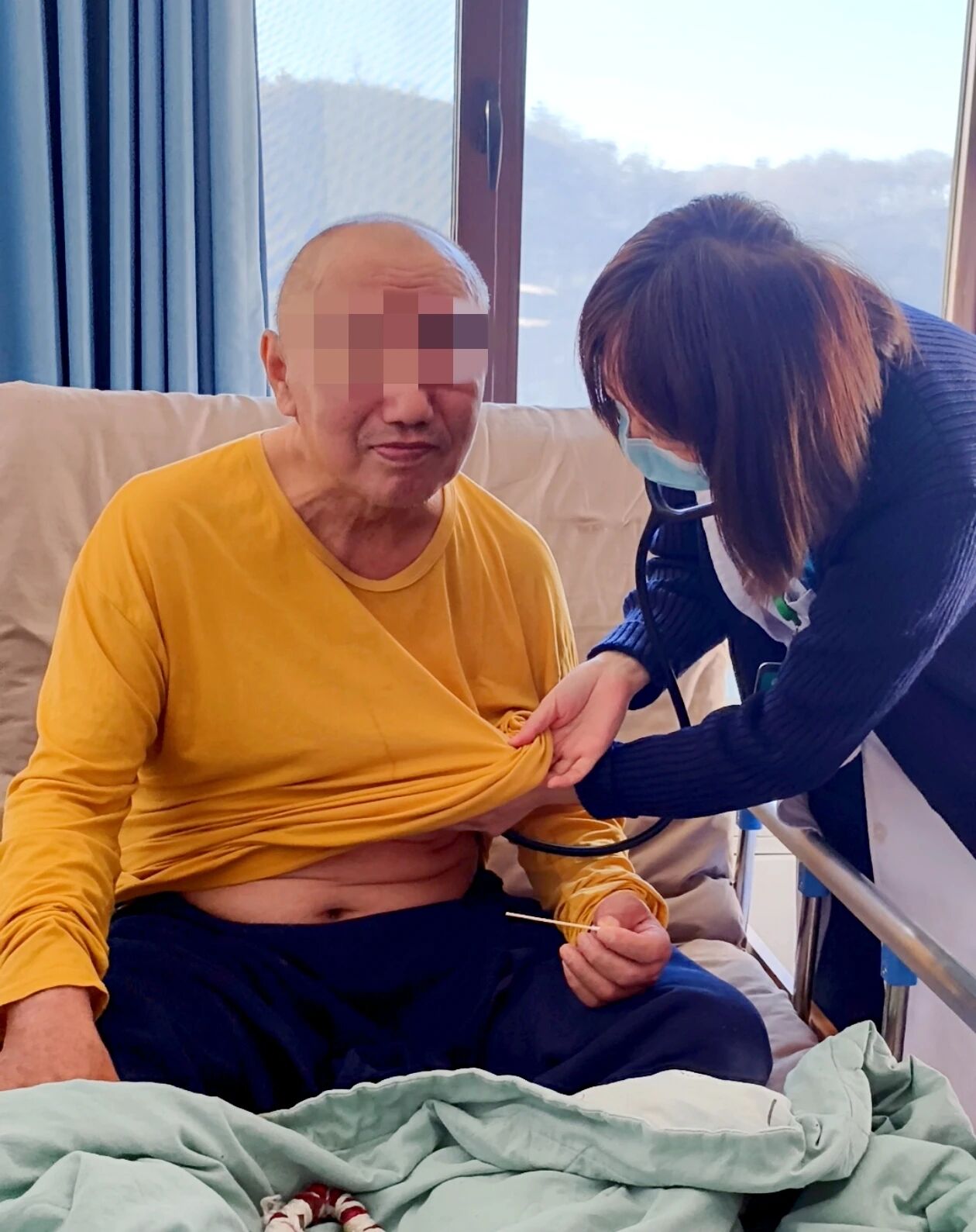 公益活动丨践行责任担当 传递健康温暖——本溪市中心医院内分泌科开展联合国糖尿病日系列公益活动