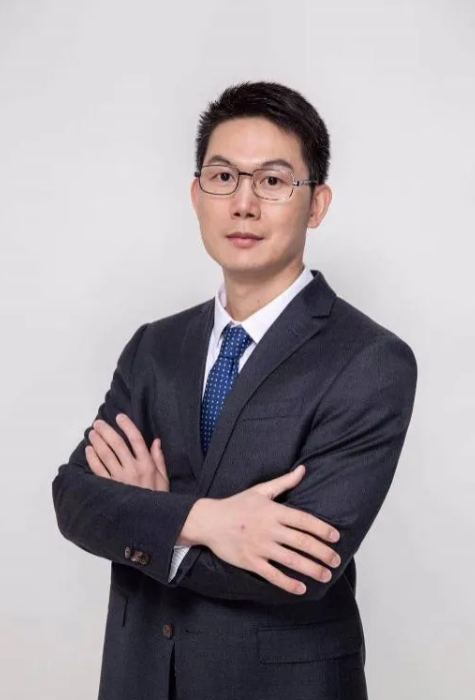 广西医科大一附院成功实施高龄患者心脏冠脉支架术后人工股骨头置换术