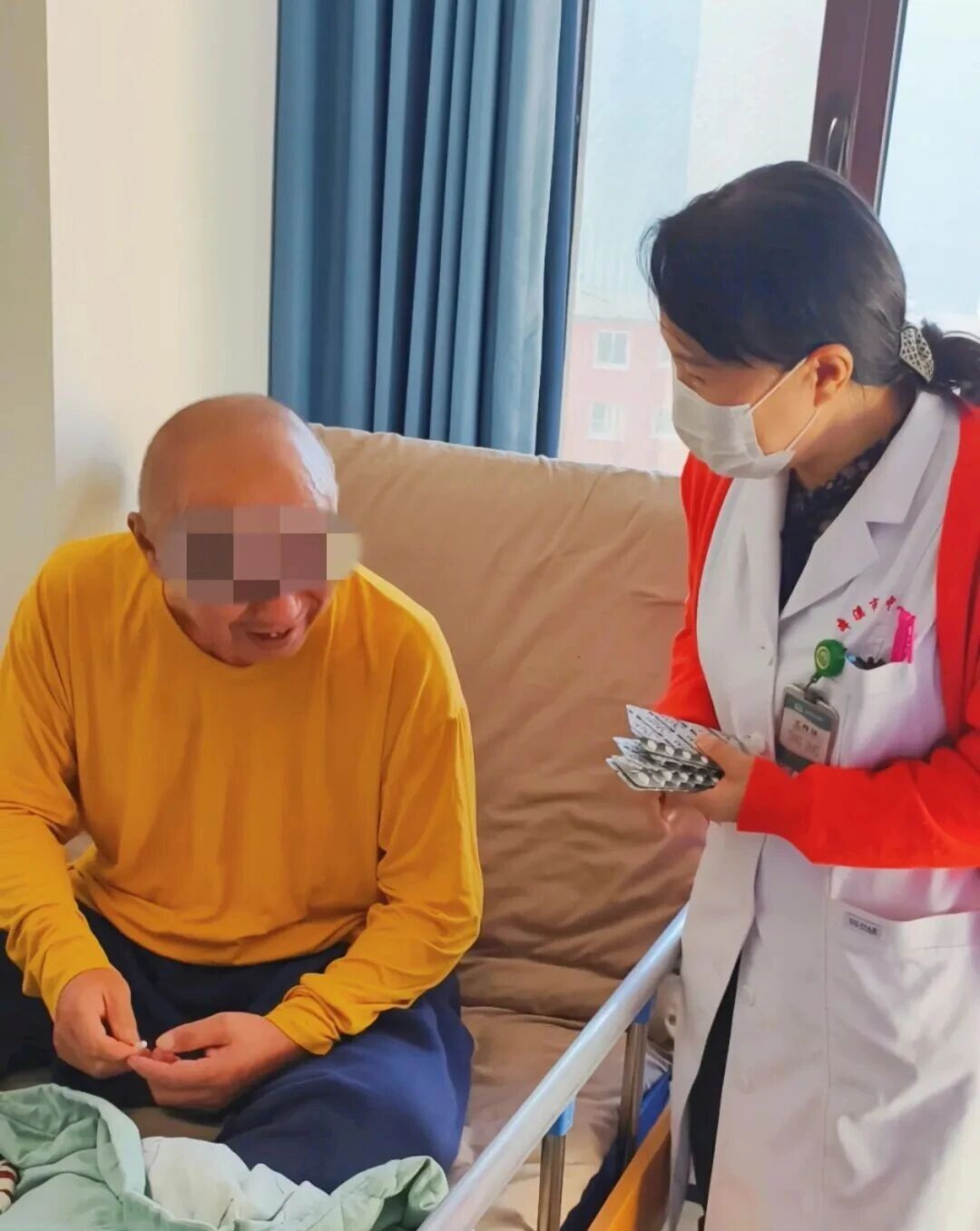 公益活动丨践行责任担当 传递健康温暖——本溪市中心医院内分泌科开展联合国糖尿病日系列公益活动