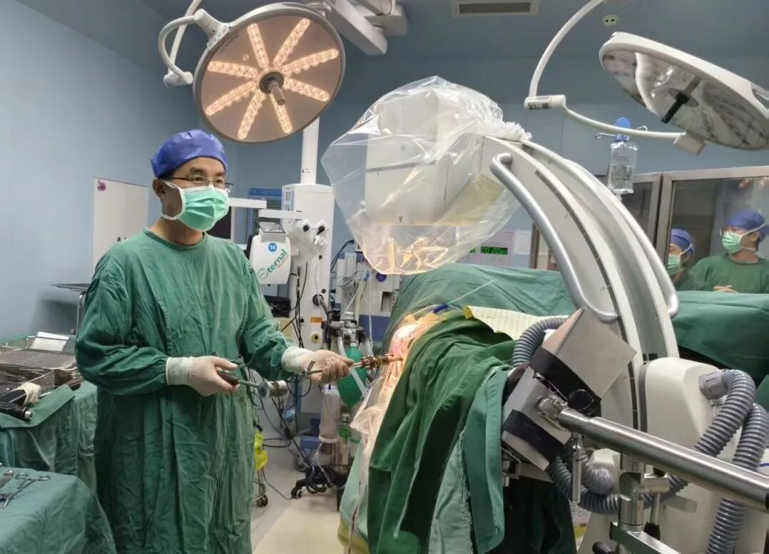 95 岁这年,她面临生死赌局!