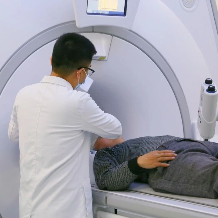 95 岁高龄老人日日尿血!这个藏在肾脏里的」杀手」很沉默......