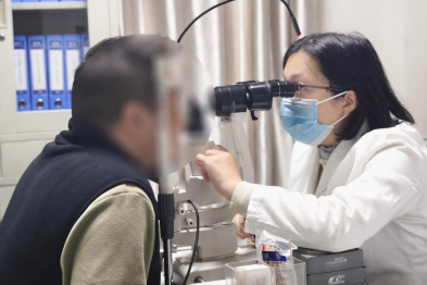 30 岁壮年险失明！血糖飙至 24.2，糖网病变给年轻人敲响健康警钟