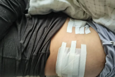 病房里的翻身「拉锯战」