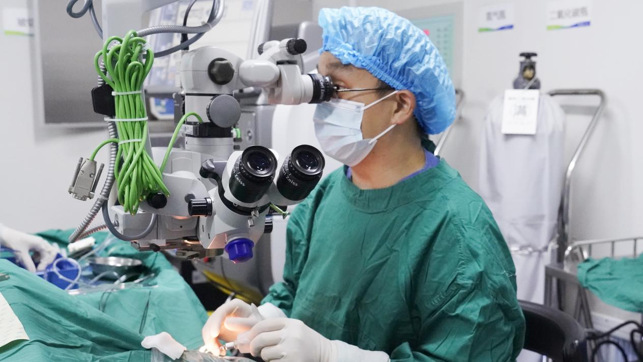 32 岁小伙视力仅剩「手指影」? 专家提醒:糖尿病眼病呈年轻化趋势,糖友护眼刻不容缓