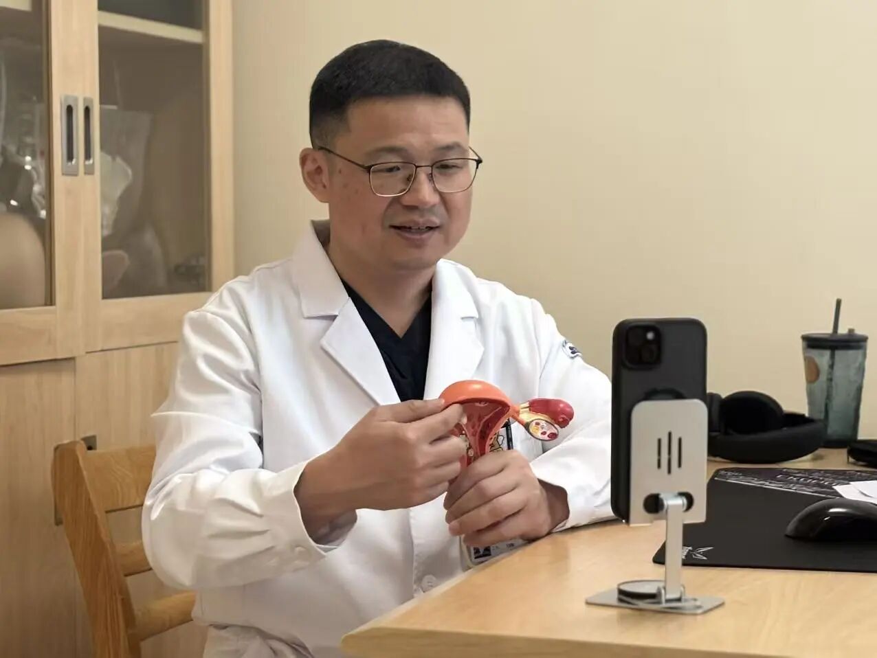 妇科主任杜军强，用 23 载守护诠释医者初心……