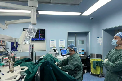 一根尿管挂一年多？激光扫一圈，百岁老人的「男」言之隐解决了！