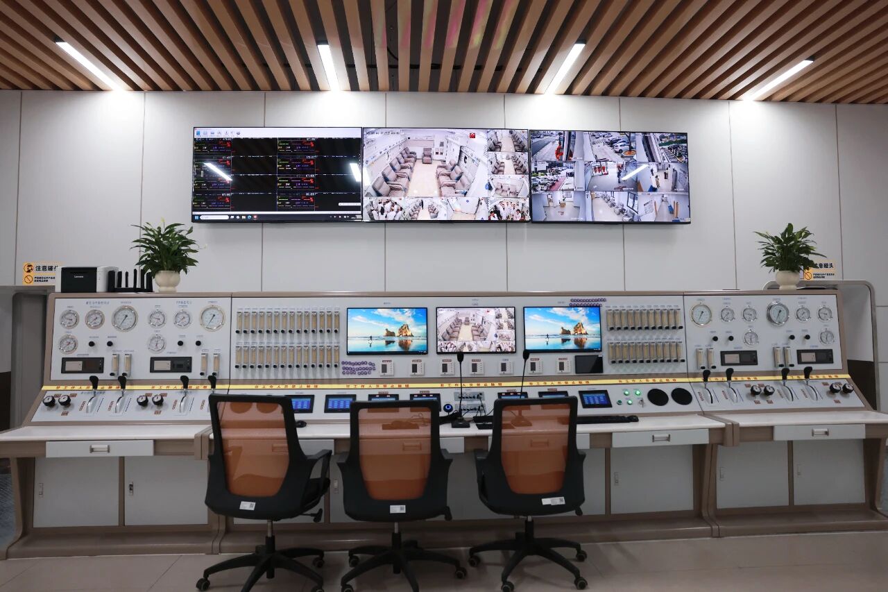 桂林医科大学二附院高压氧科开科